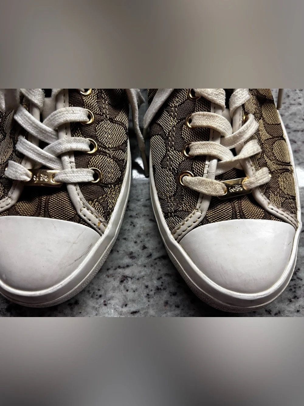 Coach Empire Beige Signature Canvas Lace-Up Sneakers size 9.5